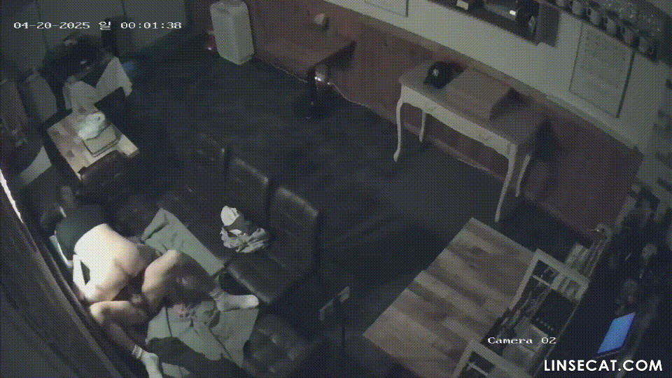 IP_영업끝내고 매장에서 섹스하는 커플 미리보기 2