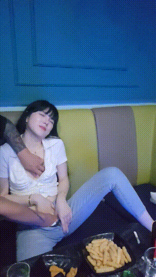 회장초대_노래방에서 팬티속 시오후키 미리보기 2