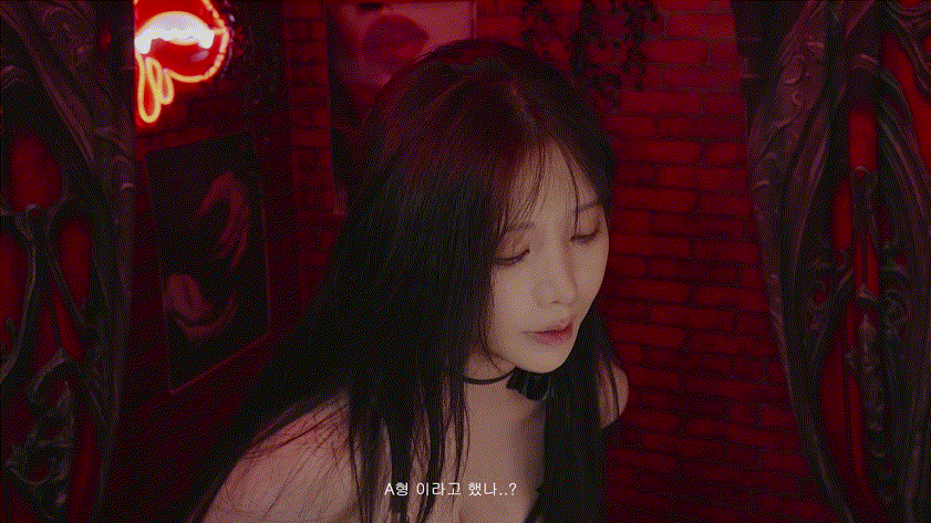 윤잉 ★ ASMR 뱀파이어 클럽 메이드의 은밀한 계획 (Sniff asmr)
