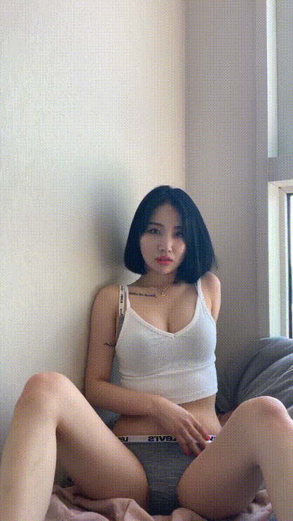 팝콘 존예녀 [창문가 뷰_꼭지노출]1/2 미리보기 5