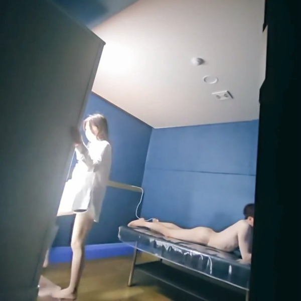 불끄고 아쉬운 스웨디시 작 [셔츠녀]
