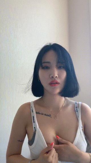 팝콘 존예녀 [창문가 뷰_꼭지노출]1/2