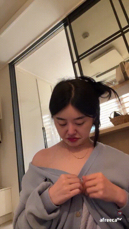 아프리카 이사쯔 [빅파이거유노출/팬티속 보지털실루엣] 각선미자랑 인스타방송포함