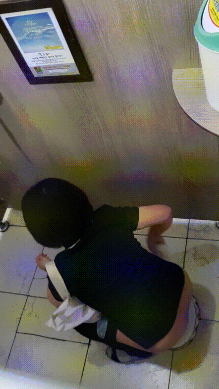 kjs7447시리즈 액자걸린 장실