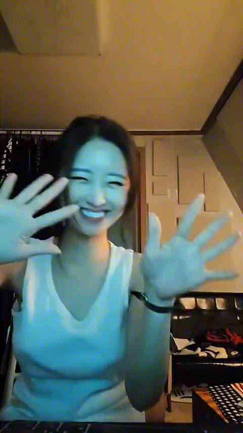 아나운서 김나정_노브라 인스타 라방