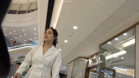 노팬티 오통통미녀