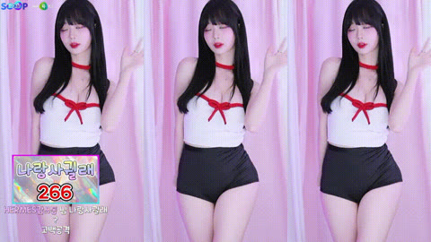 러아_24.12.24 크리스마스 세일러 리액션